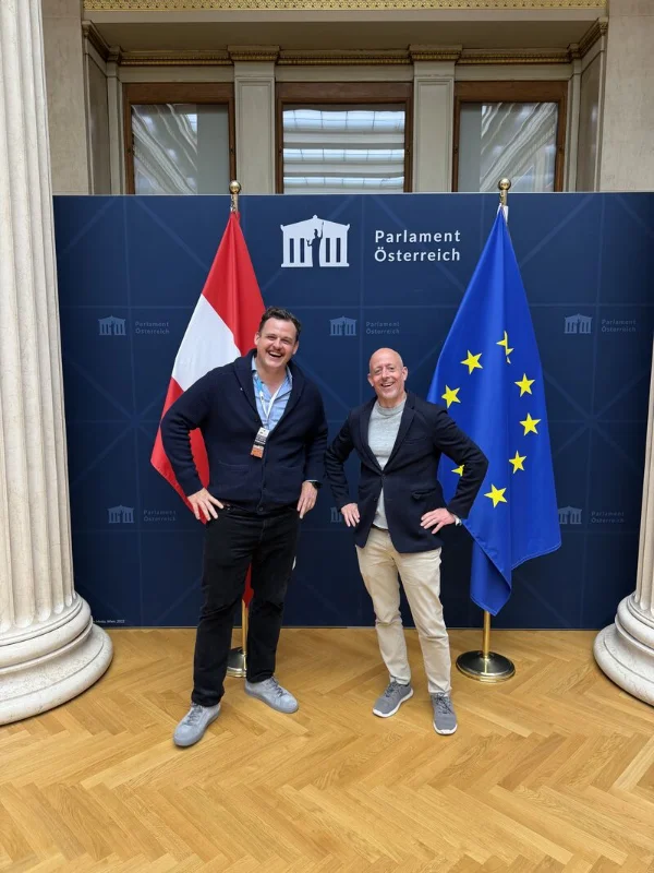 P%26P%20Vienna%20parliament